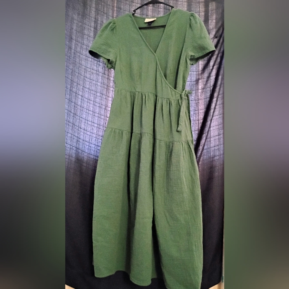 Elegant Green Wrap Dress